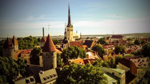 Die Skyline von Tallinn © flickr_CC2.0_Mike Beales