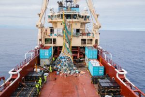 The Ocean Cleanup sammelt Plastikmüll aus dem Meer