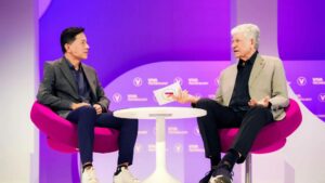 Mitgründer und CEO von Baidu Robin Li denkt, AGI könnte in zehn Jahren die dringlichsten Probleme der Menschheit lösen. © VivaTech 2024