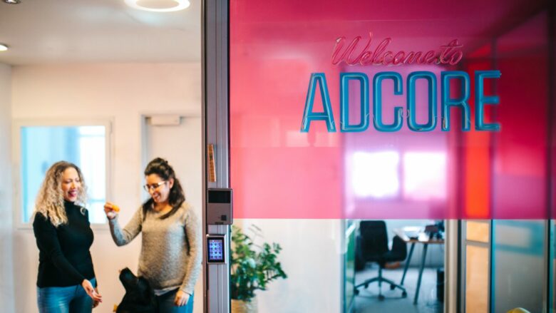 Der digitale Marketer Adcore ist zufrieden mit seiner Performance: “Von digitaler Werbung profitieren nicht nur Internetriesen wie Google, Facebook oder TikTok", heißt es seitens des Unternehmens. © Adcore