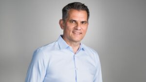 Vor drei Tagen gab Solaris-CEO Carsten Höltkemeyer bekannt: Das FinTech Unicorn muss sich strategisch neu ausrichten und deshalb Stellen streichen. © Solaris