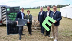 Errichtung neuer PV-Parks: Projekte wie diese sollen eine nachhaltige Energieversorgung sichern und die und die Abhängigkeit von fossilen Energieträgern reduzieren. © Energie Steiermark