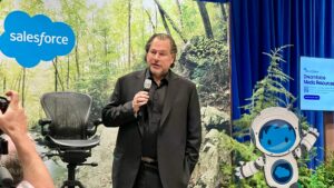 Die Dreamforce von Salesforce ist eines der weltweit größten Tech-Events und wurde als größtes KI-Konferenz der Welt angepriesen. ©