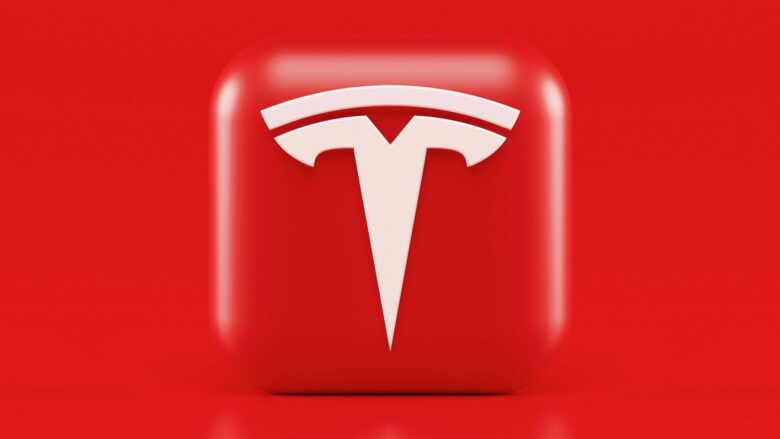 Tesla-Logo © Alexander Shatov on Unsplash