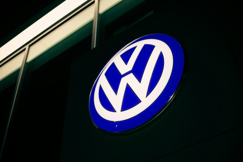 Volkswagen-Logo. © Erik Mclean auf Unsplash