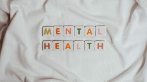 Bei Instahelp bieten klinische und Gesundheitspsycholog:innen ortsunabhängige psychologische Therapie und Beratung über Video- und Audiotelefonie sowie Text-Chat an. © Canva